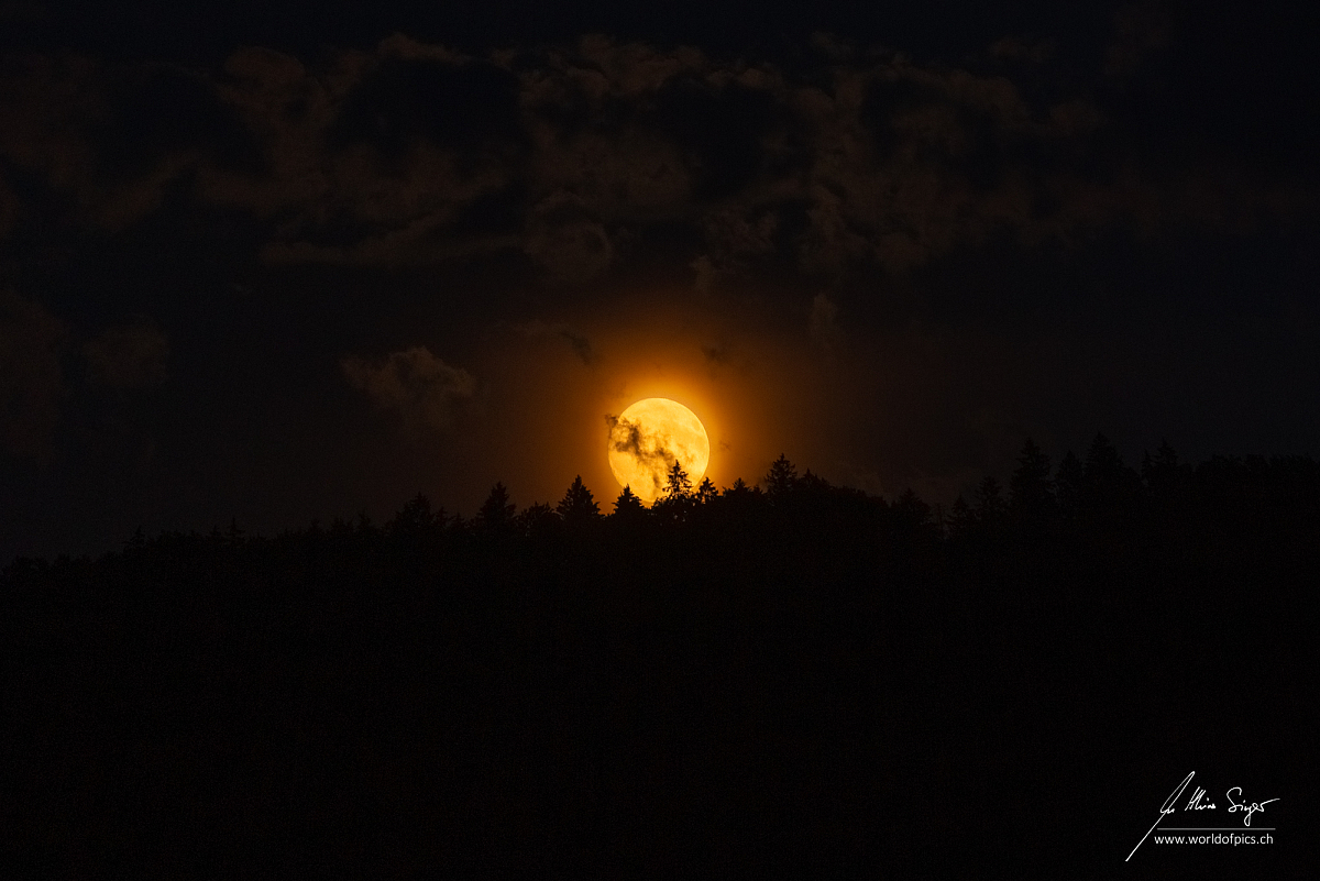 himme_wolken_wetter/img_2121_mond_hdr_1722102838.jpg